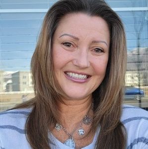 Meet your Posher, Lori